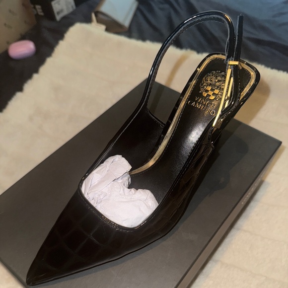 Heels - Picture 1 of 5